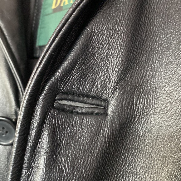 Danier Men’s Leather Jacket - Picture 17 of 17